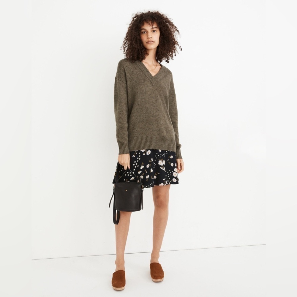 Madewell Donegal Bartlett V-Neck Pullover Sweater in Coziest Yarn, Size M